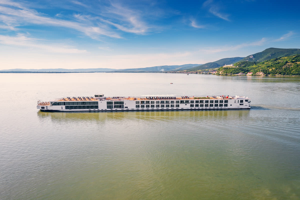 Navio fluvial no Danúbio